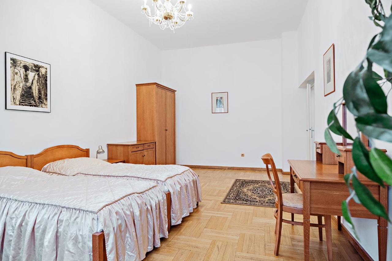 Apartament U Cerneho Medveda- At The Black Bear Praga Zewnętrze zdjęcie