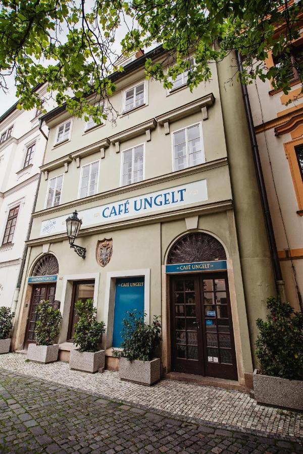 Apartament U Cerneho Medveda- At The Black Bear Praga Zewnętrze zdjęcie