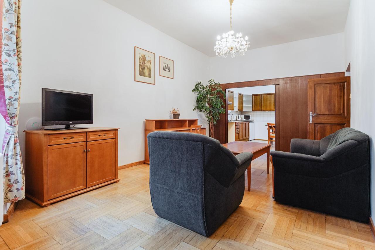Apartament U Cerneho Medveda- At The Black Bear Praga Zewnętrze zdjęcie